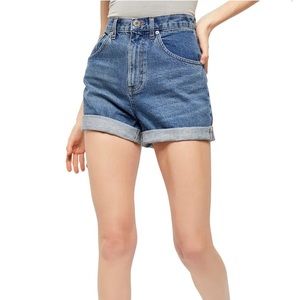 BDG High-Waisted Mom Short - Medium Wash